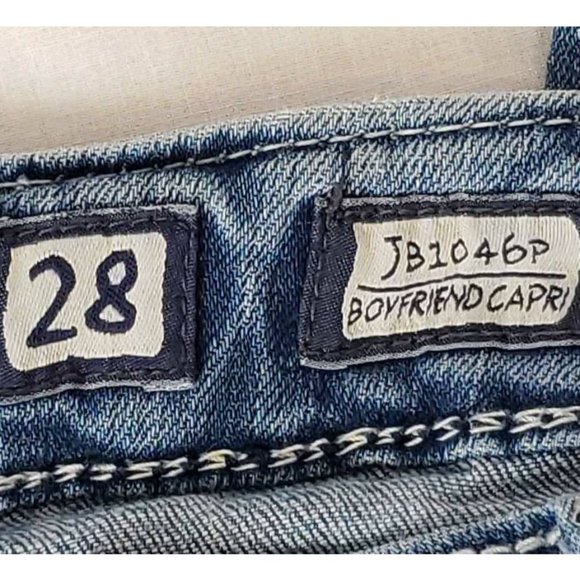 Miss Me Womens Boyfriend Capri Jeans Blue Distressed Medium Wash Mid Rise 28 - Picture 11 of 12